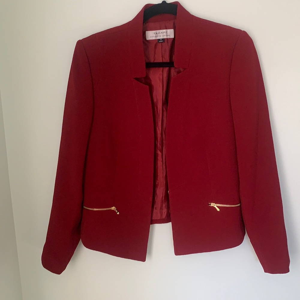 Tahari Arthur S. Levine Red Open Front Blazer size 6